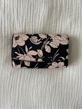 Kate Spade Laurel Way Addison Clutch Crossbody